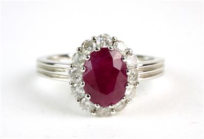 Zlatý prsten s brilianty a rubínem