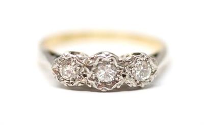 Zlatý prsten s diamanty