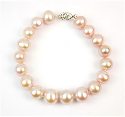 Zlatý perlový náramek