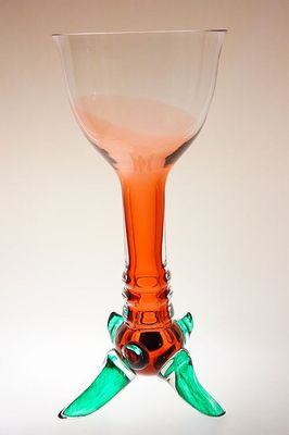 Rubínová váza s barevnými nálepy - BOŘEK ŠÍPEK