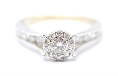 Zlatý prsten s diamanty