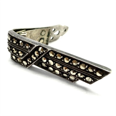 Stříbrný Art deco klips / závěs s markazity