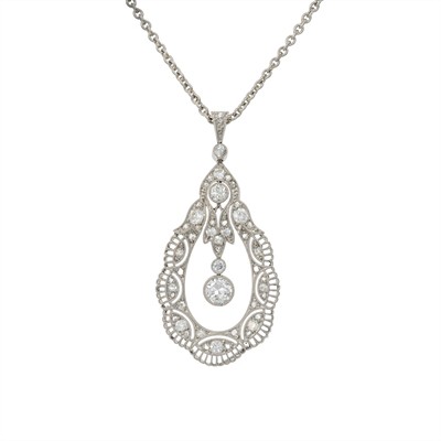 Platinový přívěsek s přírodními diamanty