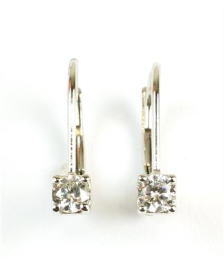 Zlaté náušnice s diamanty