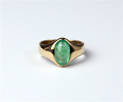 Zlatý prsten s kolumbijským smaragdem