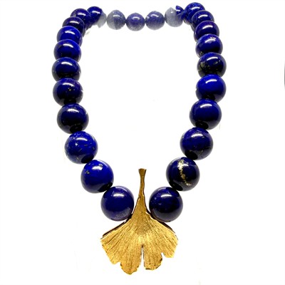 Grandiózní náhrdelník z lápisu lazuli se zlatem
