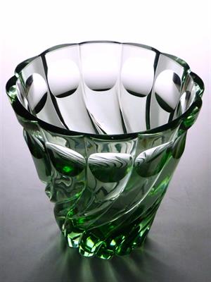 Váza broušená, 20. - 40. léta