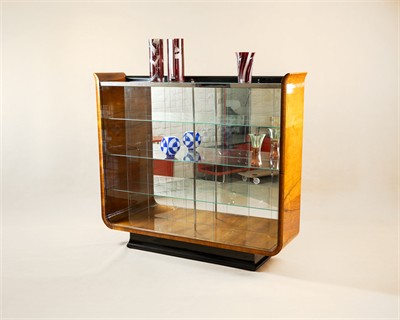 SKLENÍK TULIPÁN-UP ZÁVODY-J.HALABALA