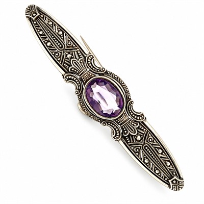 Stříbrná Art deco brož zdobená ametystem