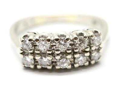 Zlatý prsten s diamanty