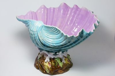 Velký dekorativní nástolec - žardiniera, secesní majolika