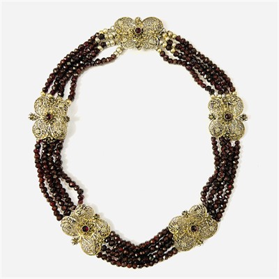 Stříbrný starožitný náhrdelník s granáty a filigránem