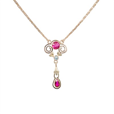 Zlatý náhrdelník se syntetickým rubínem