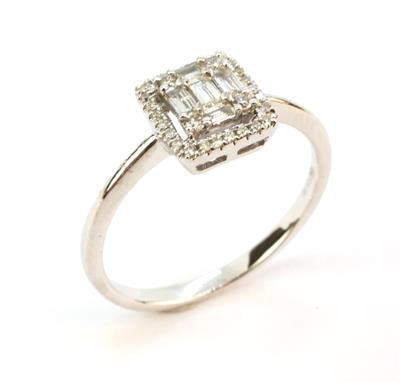 Zlatý prsten s brilianty