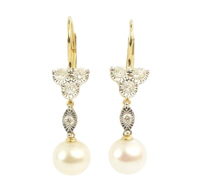 Zlaté náušnice s perlami a diamanty