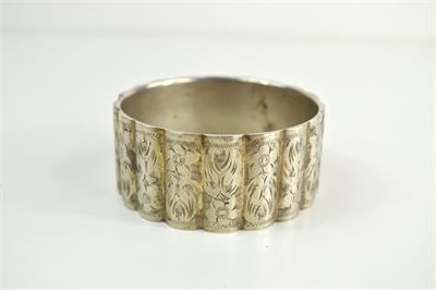 Stříbrný náramek