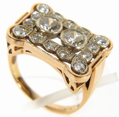 Zlatý prsten s brilianty