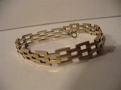 STŘÍBRNÝ   MINIMALISTICKÝ  NÁRAMEK