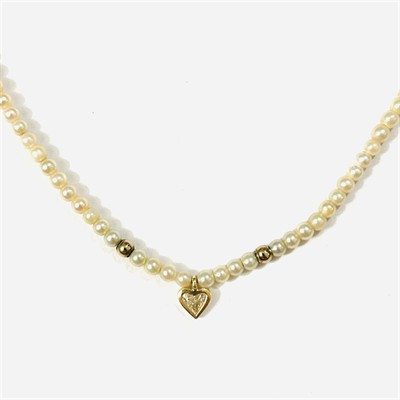 Zlatý perlový náhrdelník s diamantem
