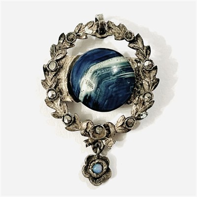 Stříbrný sedmihradský přívěšek s kamenem, opálem, markazity