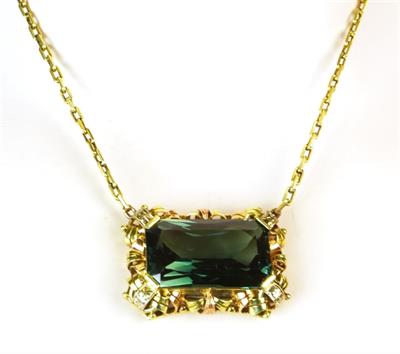 Zlatý náhrdelník s turmalínem