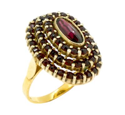 Prsten s českými granáty