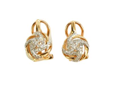 Zlaté náušnice s brilianty