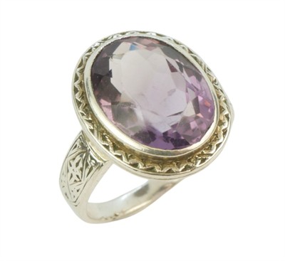 Stříbrný prsten s ametystem
