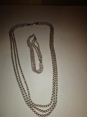 Stříbrný náhrdelník a náramek