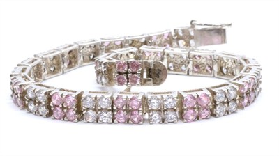 Stříbrný náramek se zirkony