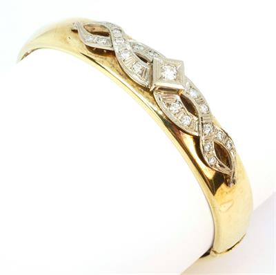 Zlatý náramek s brilianty