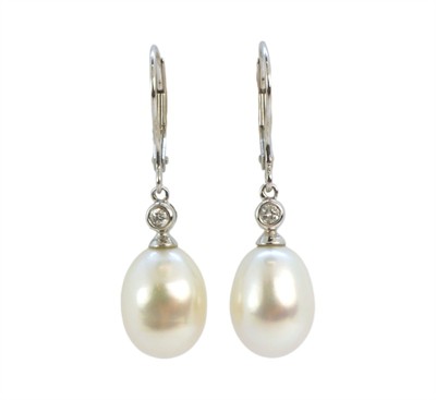 Zlaté náušnice s perlami a diamanty