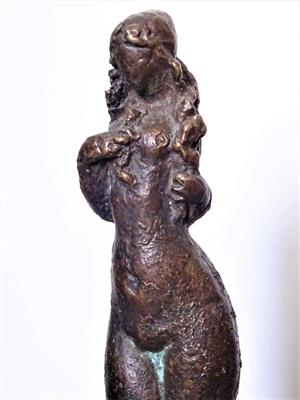 bronzová plastika-akt, 70. léta