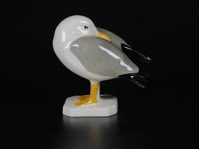 NEUWIRTH - RACEK. Keramická plastika.