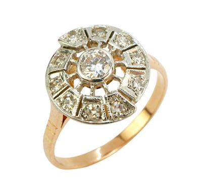 Zlatý prsten s brilianty