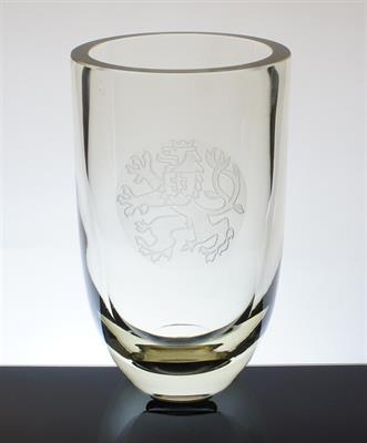 Prvorepubliková váza se státním znakem, reprezentativní dar