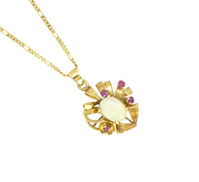 Zlatý náhrdelník s opálem a rubíny