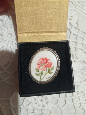 Brož - přívěsek stříbro malovaný porcelán růže