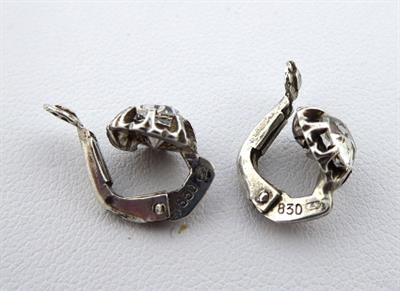 Stříbrné náušnice na klipsy, s broušenými kamínky