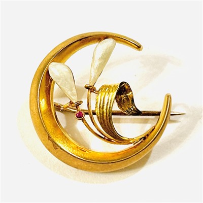 Zlatá secesní brož s rubínem a perlami
