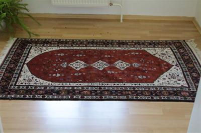 Ručně vázaný originální orientální koberec