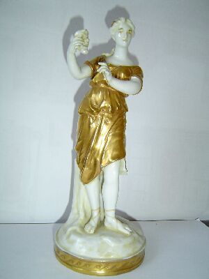 Porc. figurka  alegorie divadla