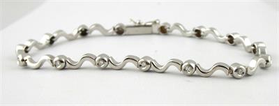 Náramek z bílého zlata a diamanty