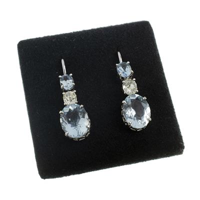 Zlaté náušnice s brilianty a akvamaríny