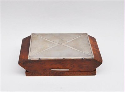 Kubistická kazeta na cigarety