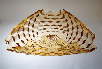 Velká rosalínová mísa s kubizujícím dekorem, sklárna INWALD