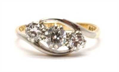 Zlatý prsten s diamanty