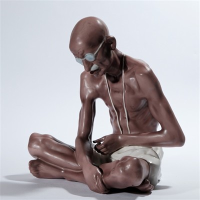 Gandhi velká figura, Duchcov Royal Dux