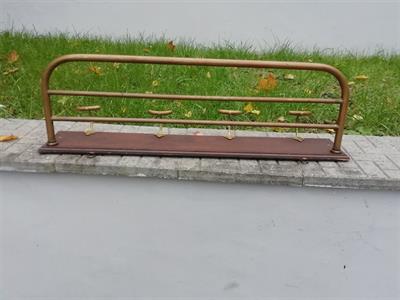 Nástěnný věšák