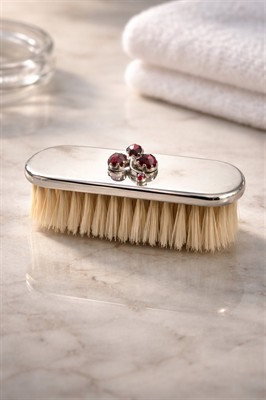 České granáty_starožitný kartáček na ruce Rakousko_Uhersko